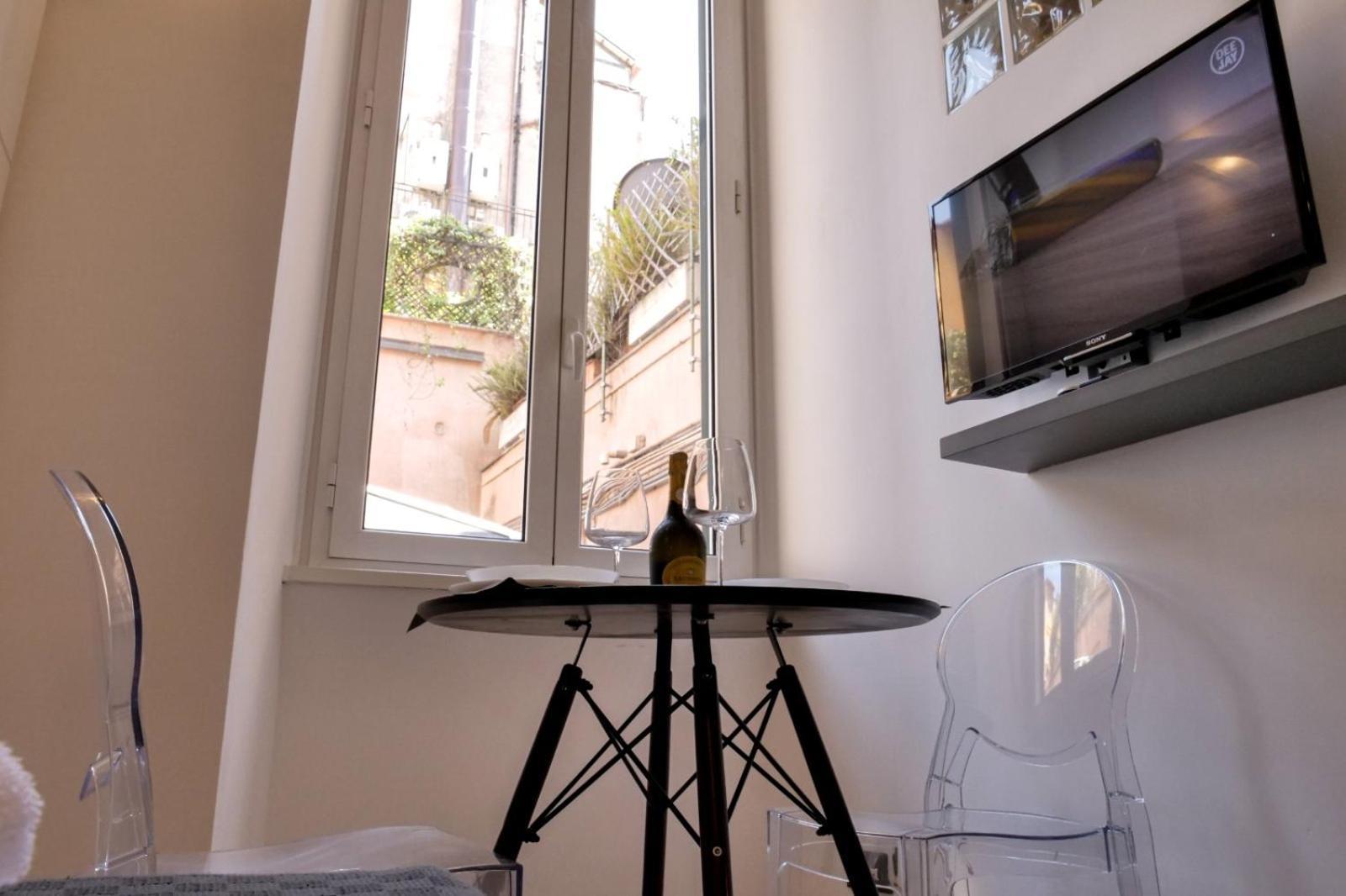 Apartment Jef Fontana Di Trevi Loft, Rom